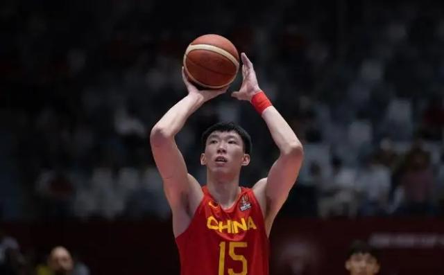 1658757593019087355.jpg 周琦.jpg